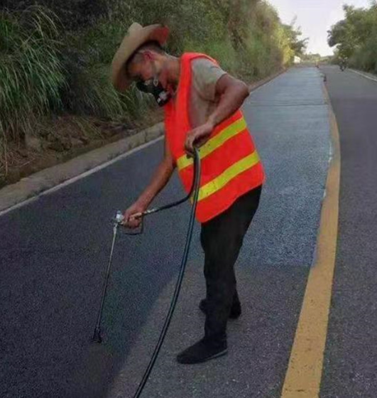 嘉兴路面喷涂翻新彩色步道施工方案