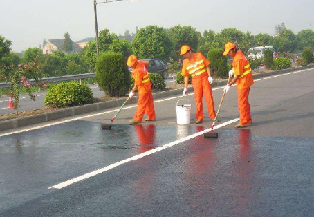 嘉兴 彩色路面喷漆维修改色的使用寿命有多长？